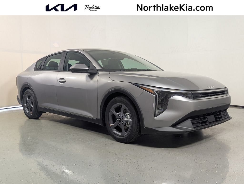 New 2026 Kia K4 LXS Sedan