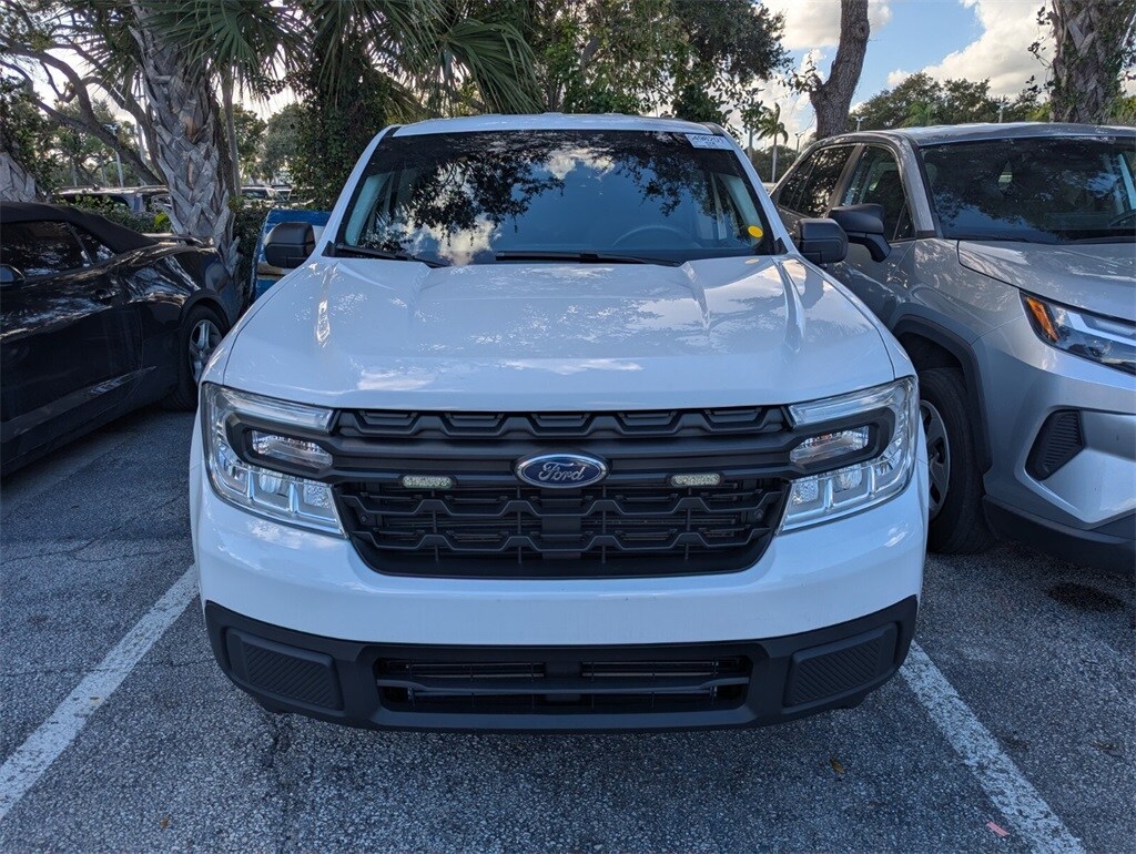 2022 Ford Maverick XL photo 2