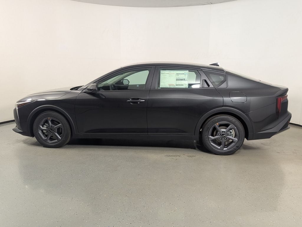 New 2026 Kia K4 LXS Sedan