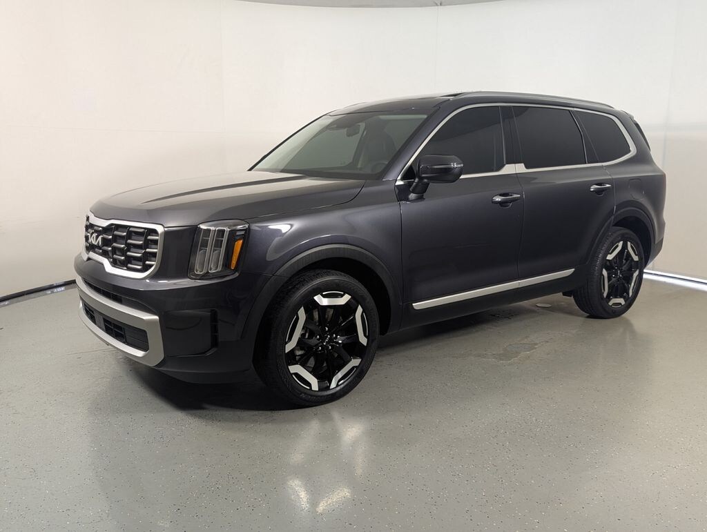 Used 2025 Kia Telluride S SUV