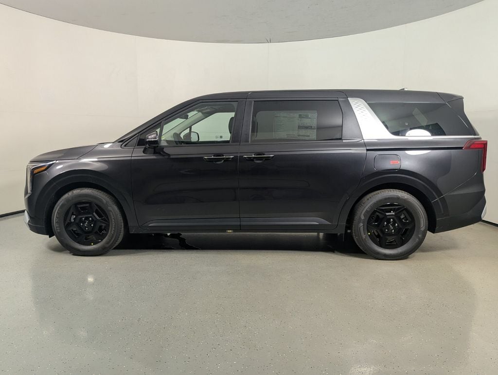 New 2026 Kia Carnival LXS Minivan/Van