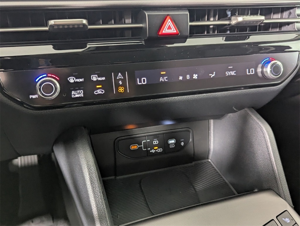 2026 Kia Sportage photo 21