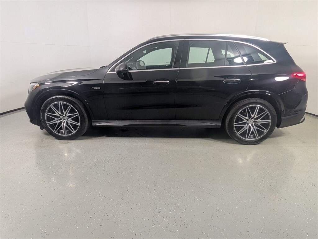 2025 Mercedes Benz GLC 43 AMG photo 3
