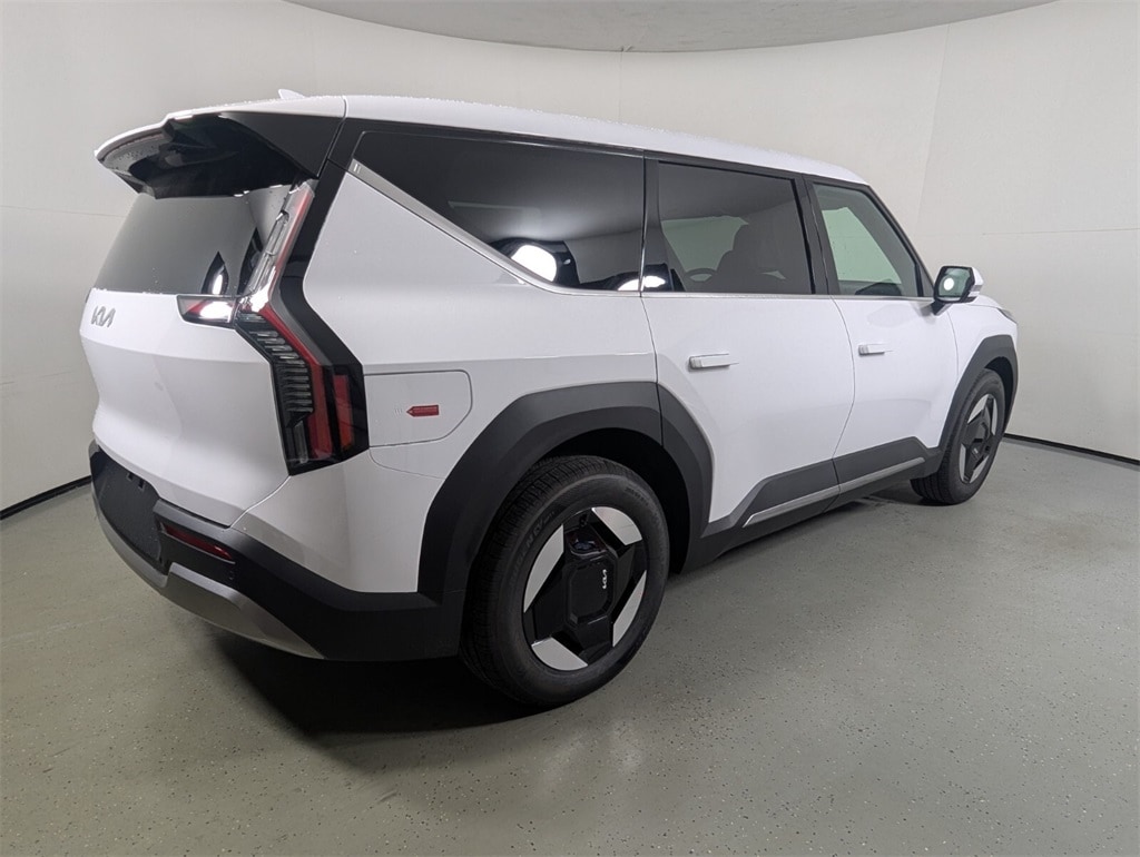 2026 Kia EV9 Light photo 6