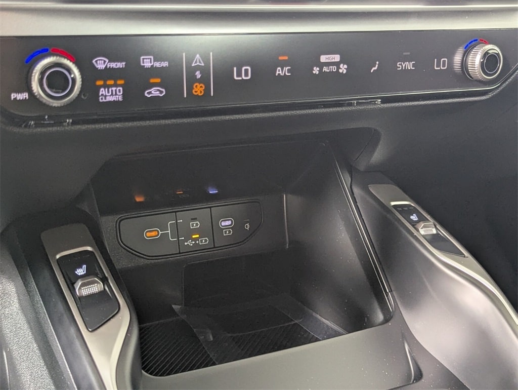 2026 Kia Sorento EX photo 18
