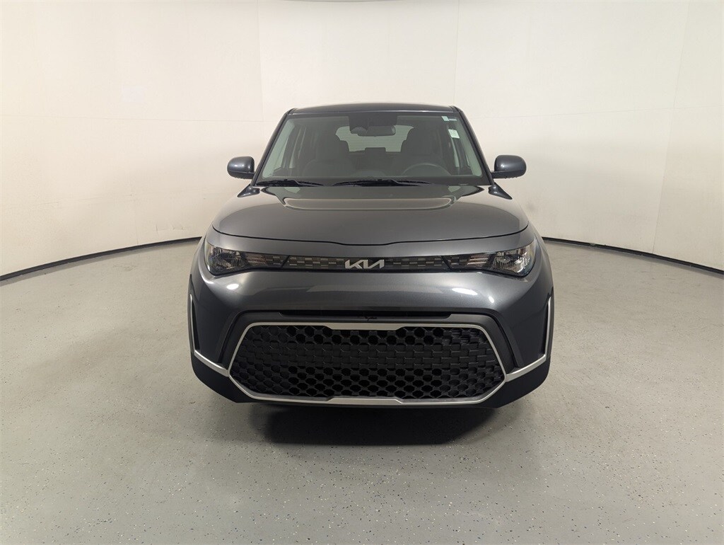 2023 Kia Soul LX photo 2