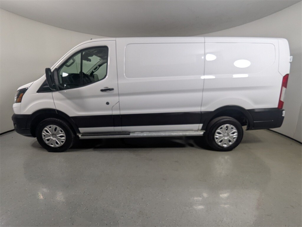 2024 Ford Transit photo 4