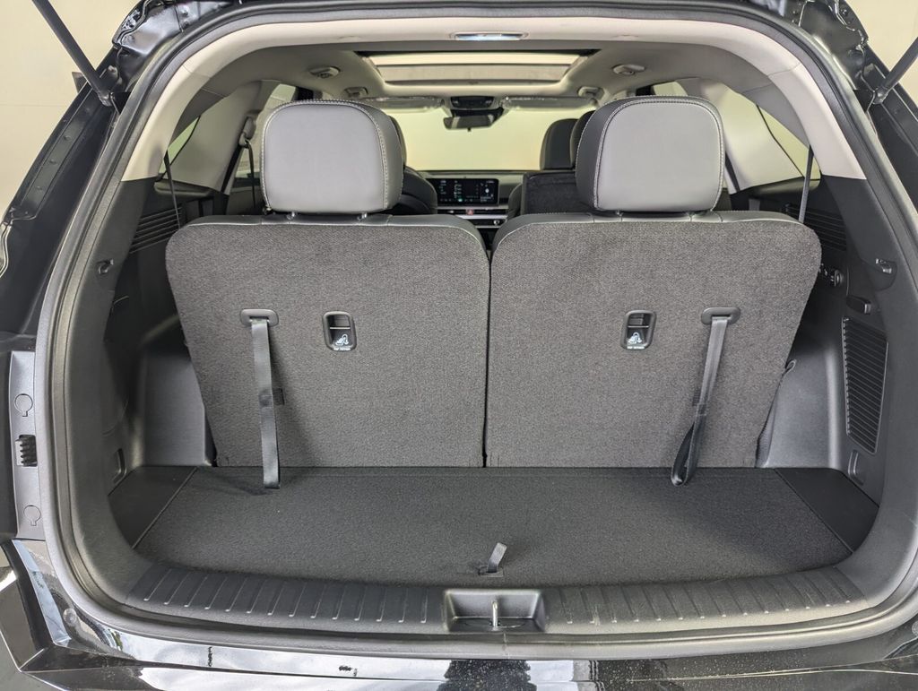 2025 Kia Sorento S - Photo 27