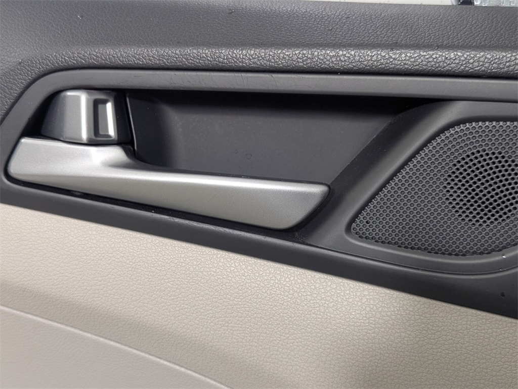 2017 Hyundai Tucson Sport photo 10