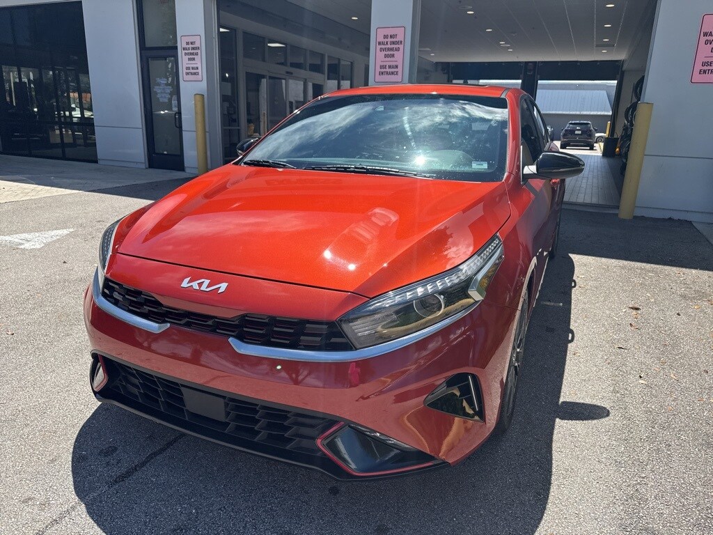 2023 Kia Forte GT-Line photo 3