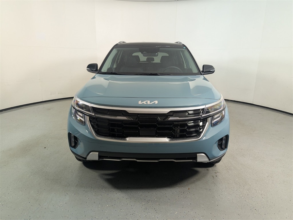 2026 Kia Seltos SX photo 2