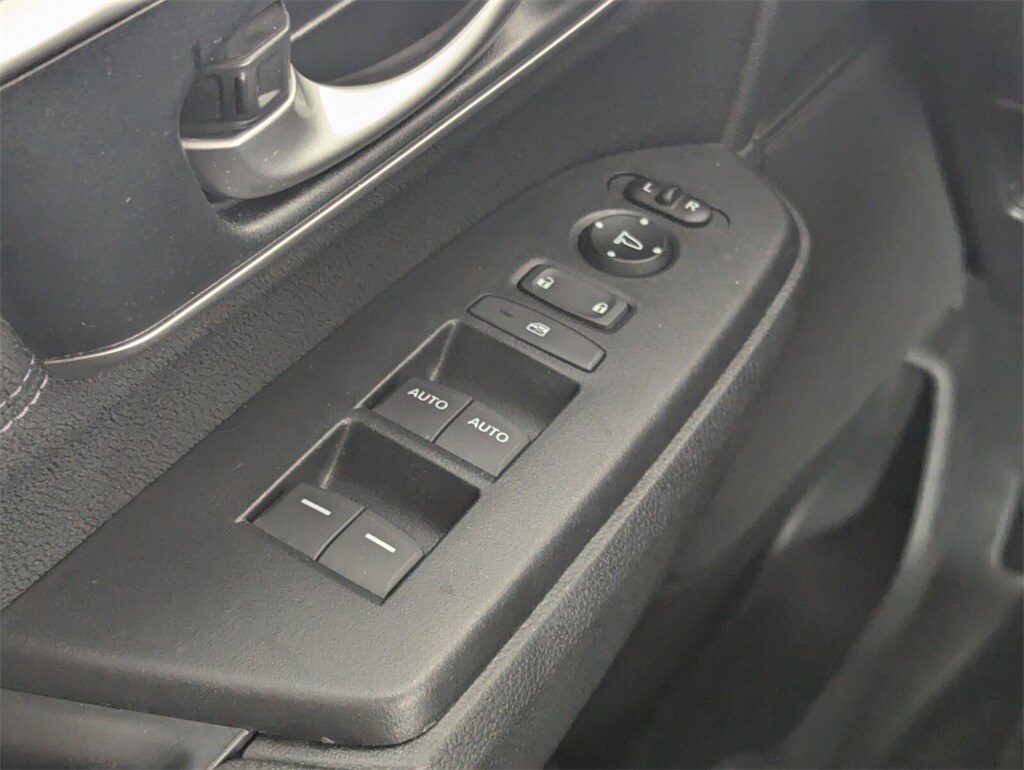 2017 Honda CR-V EX photo 15