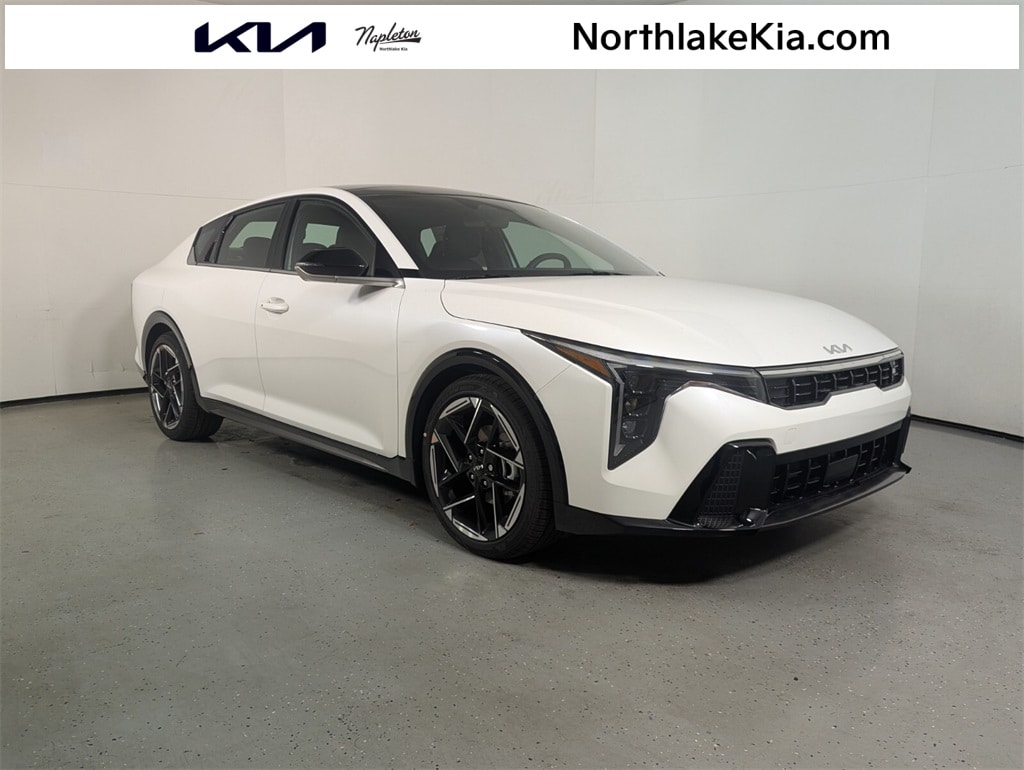 2025 Kia K4 GT-Line's photo