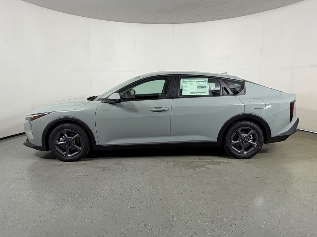 New 2026 Kia K4 LXS Sedan