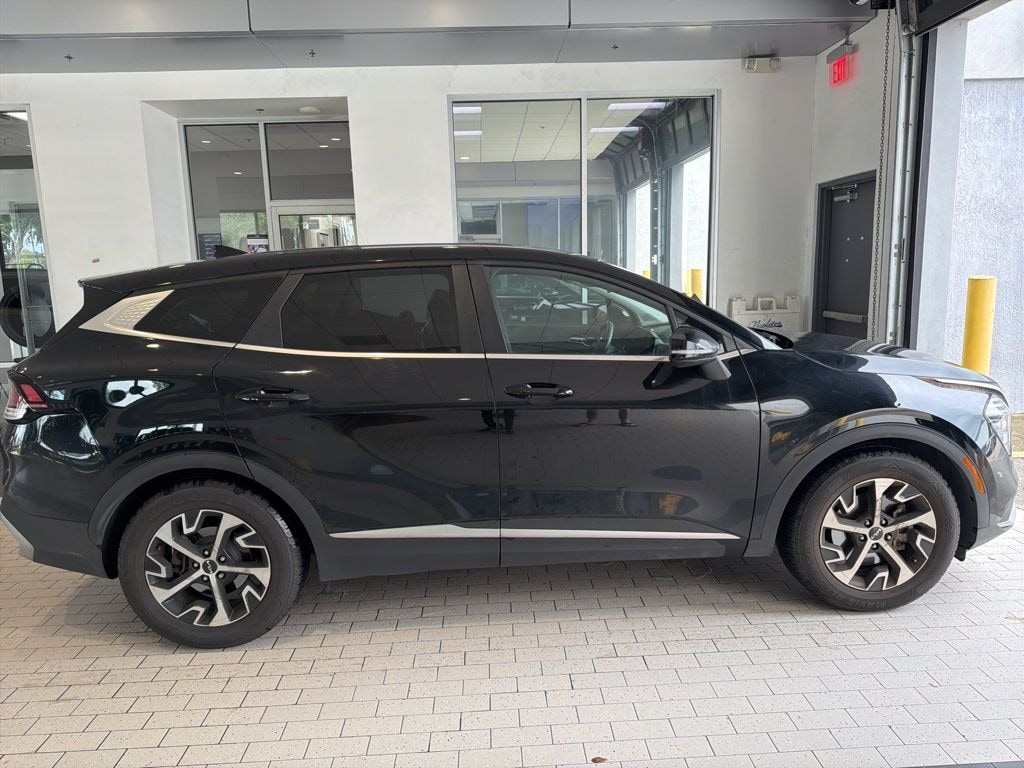 Used 2024 Kia Sportage EX SUV