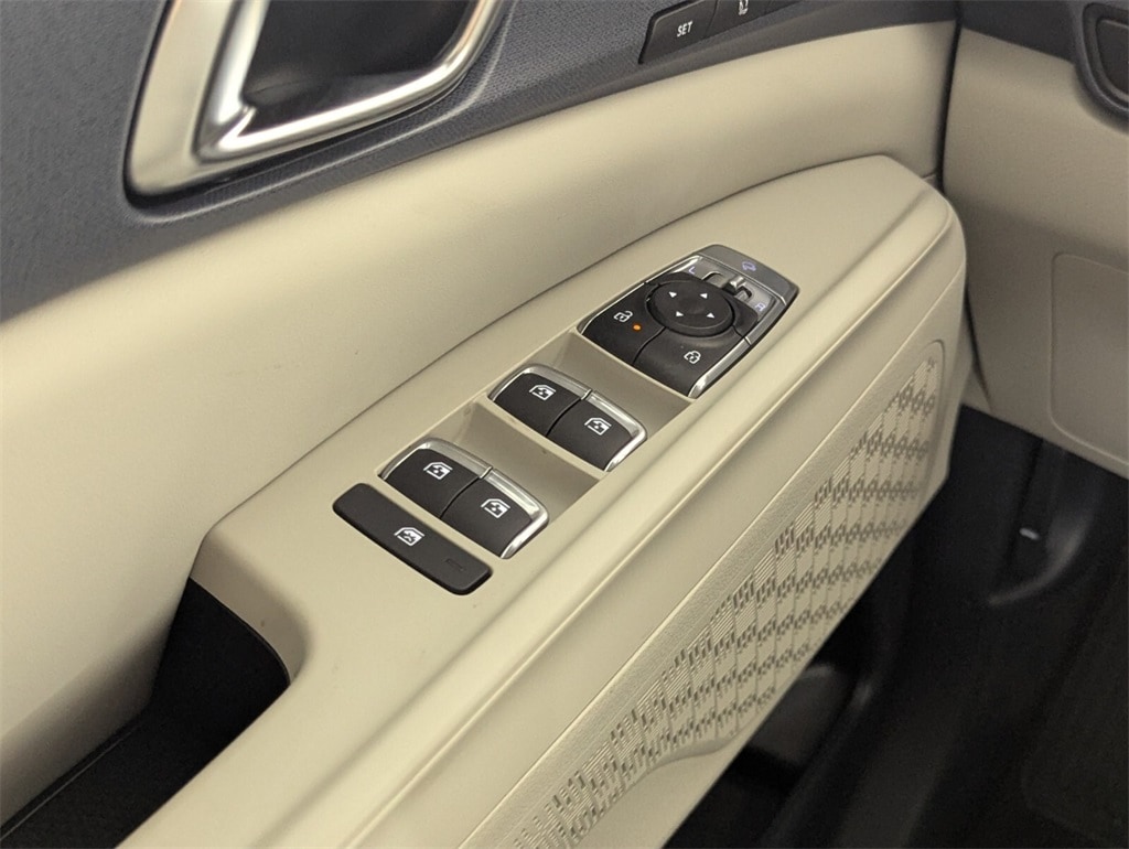 2026 Kia Carnival EX photo 14