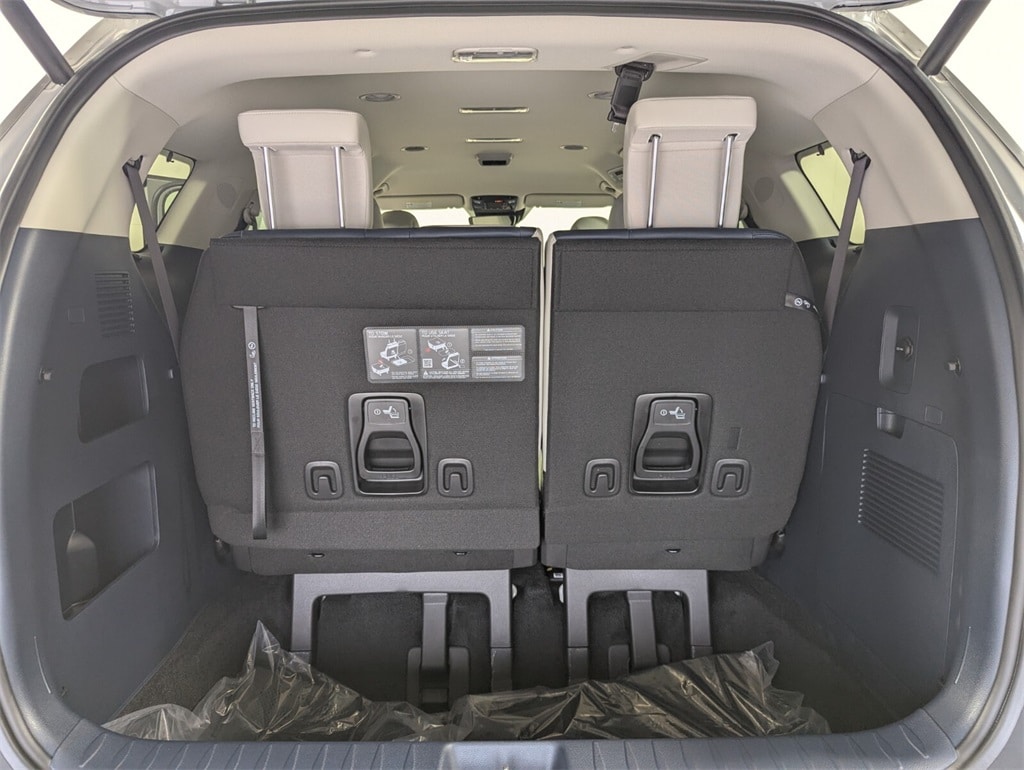 2026 Kia Carnival EX photo 24