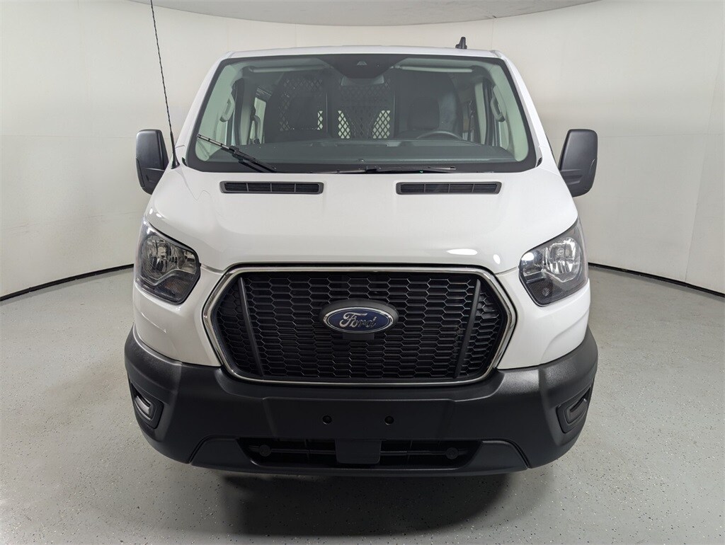 2024 Ford Transit photo 2