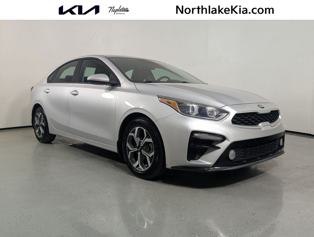 2020 Kia Forte LXS AT's photo
