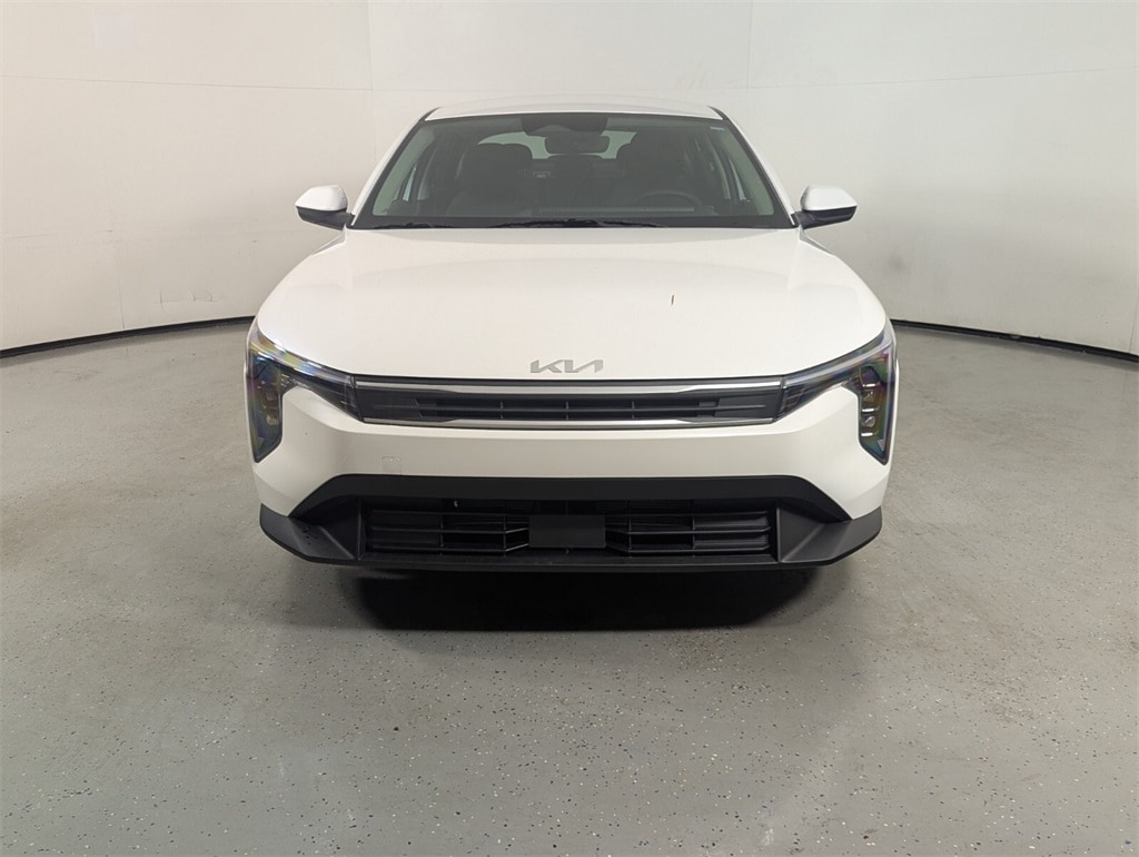 New 2025 Kia K4 LXS Sedan