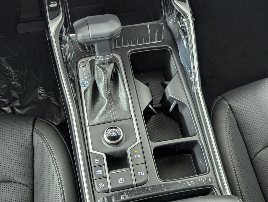 2025 Kia Sorento S - Photo 21