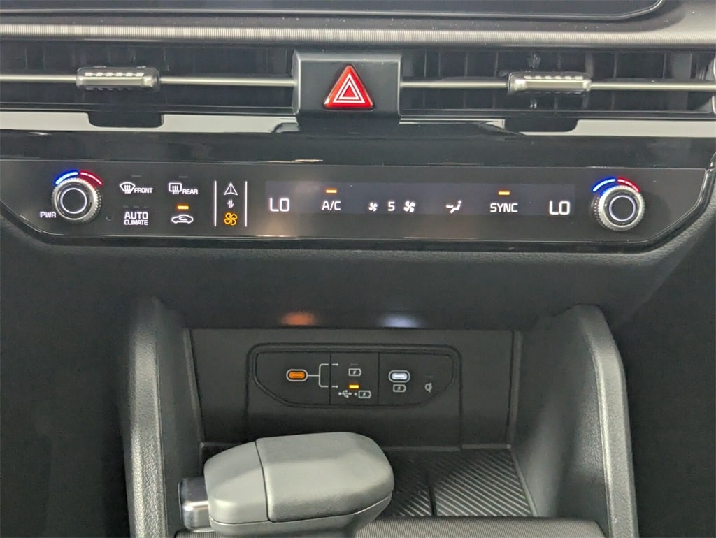 2026 Kia Sportage SX photo 19