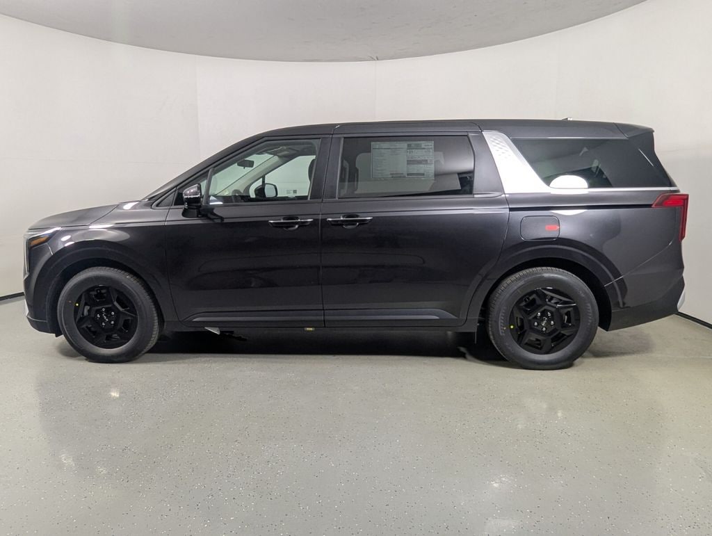 New 2026 Kia Carnival LXS Minivan/Van