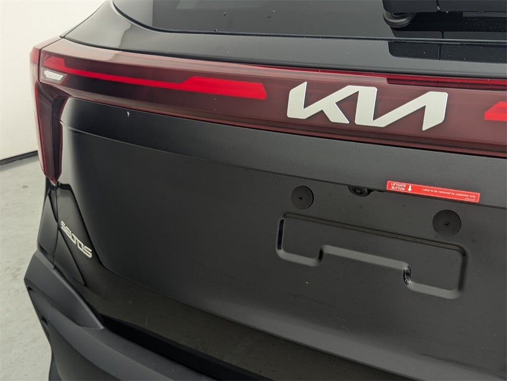 2026 Kia Seltos LX photo 6