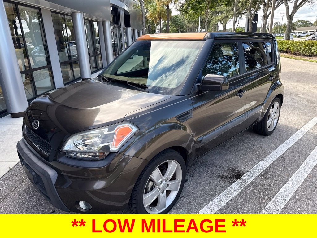 Used 2011 Kia Soul Exclaim Hatchback