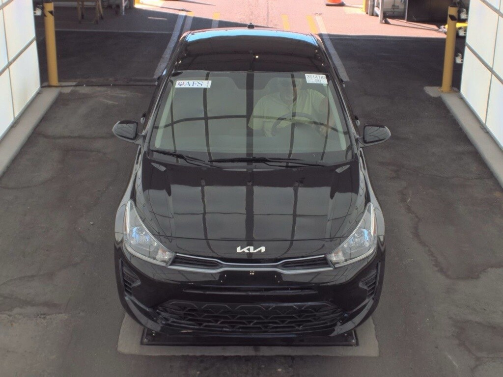 2022 Kia Rio S photo 2