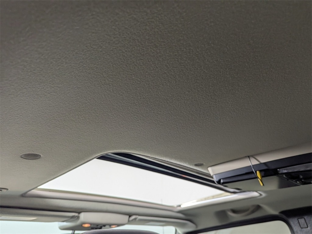 2005 Hummer H2 Base photo 22