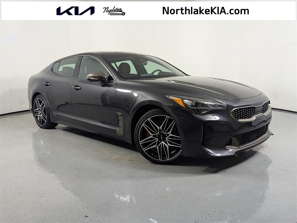 Used 2022 Kia Stinger GT2 with VIN KNAE55LC8N6100083 for sale in Palm Beach Gardens, FL