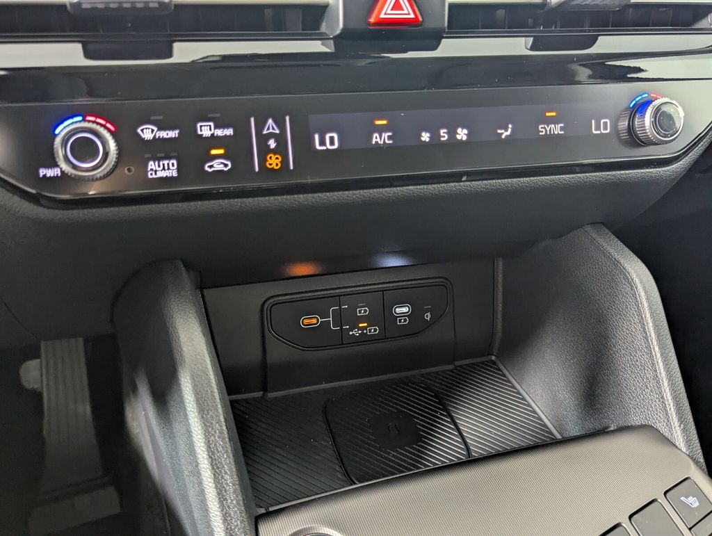 2026 Kia Sportage SX - Photo 23