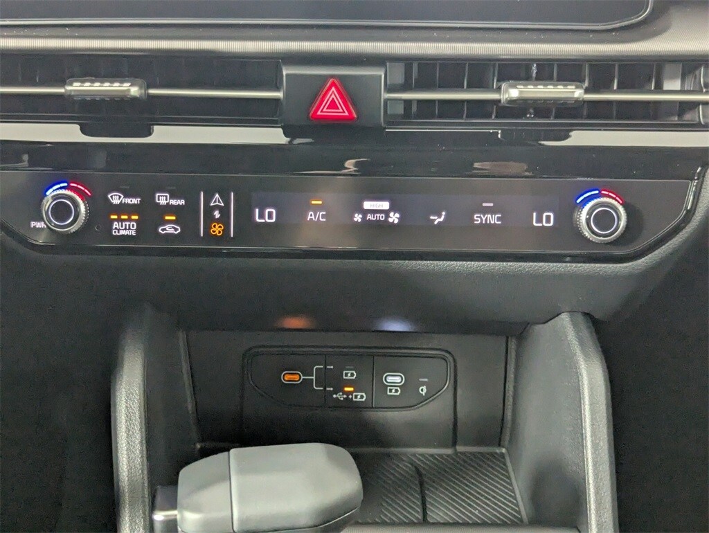 2026 Kia Sportage photo 16