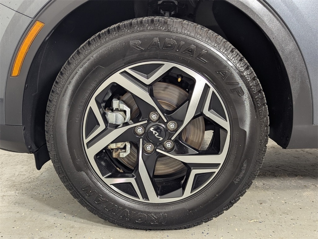 2023 Kia Sportage LX photo 9