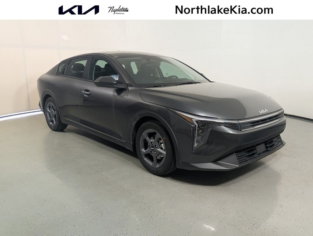 New 2026 Kia K4 LXS Sedan