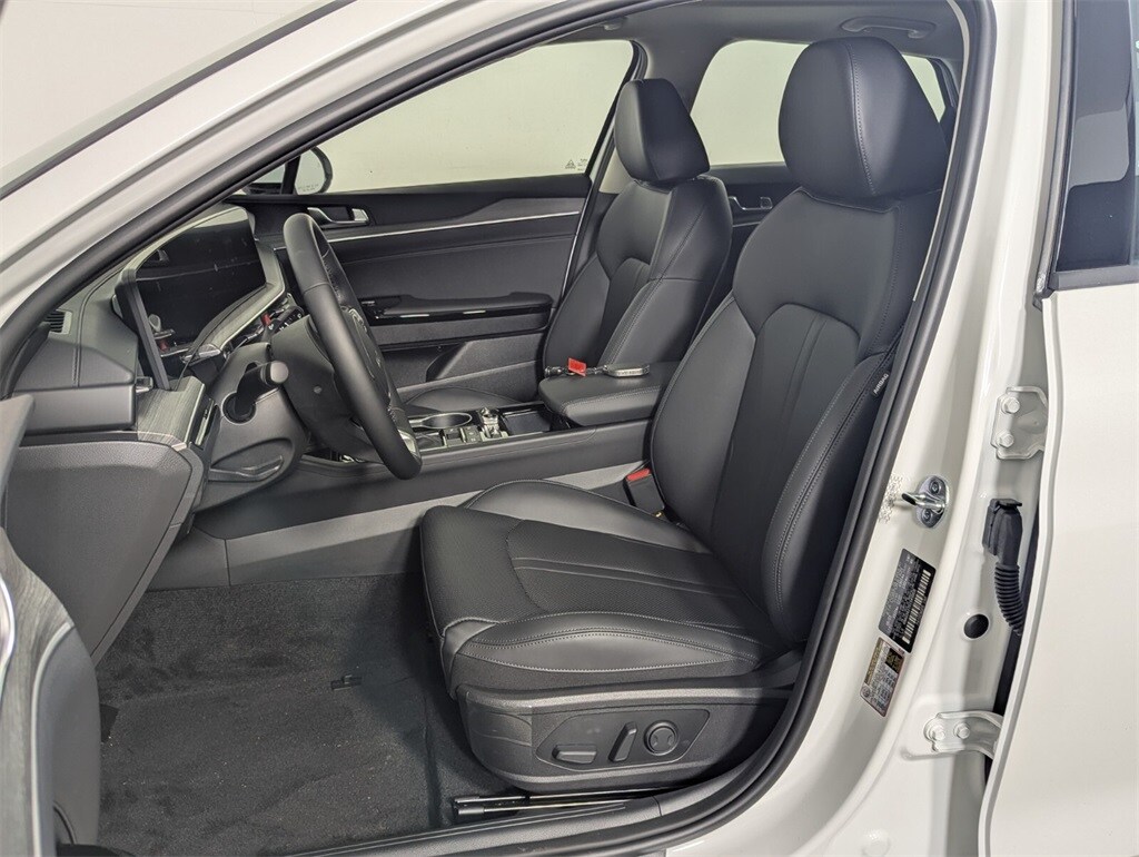 2026 Kia K5 EX photo 11
