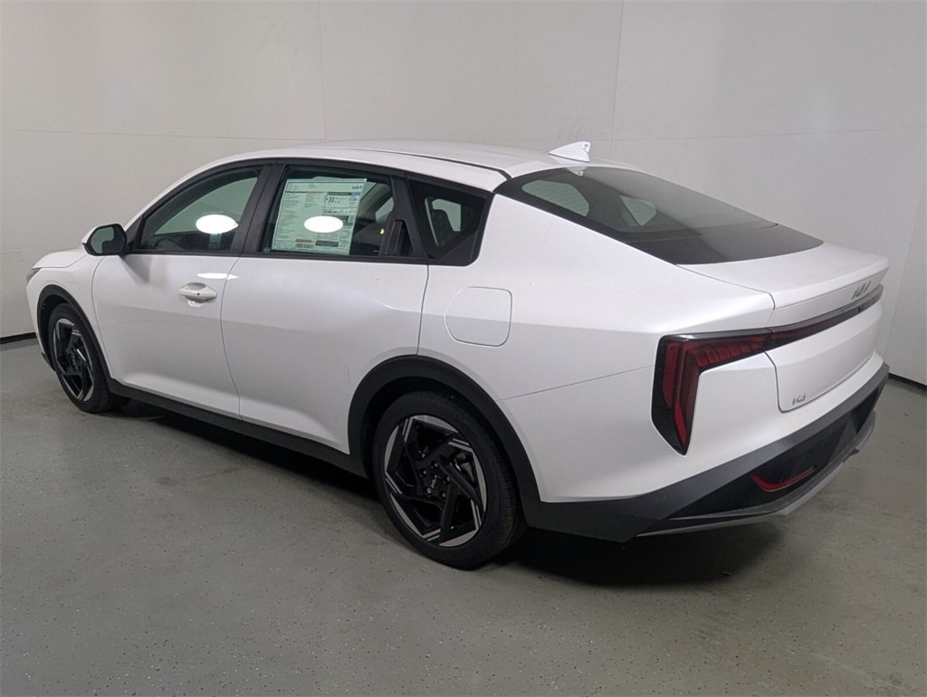2025 Kia K4 EX photo 4