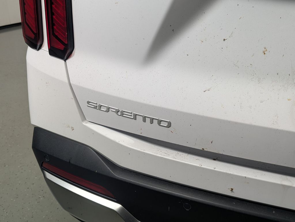 2026 Kia Sorento S - Photo 8