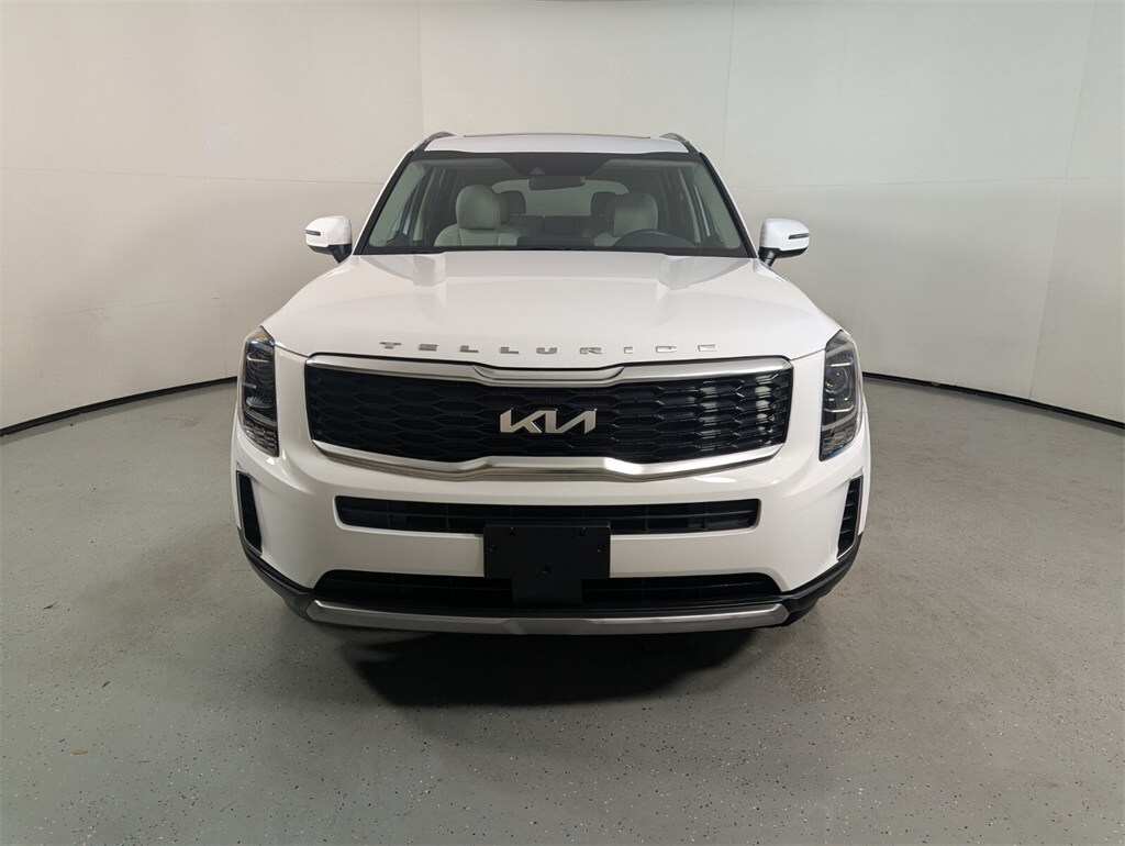2022 Kia Telluride S photo 2