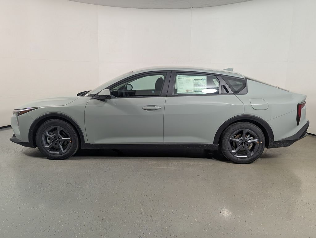 New 2026 Kia K4 LXS Sedan