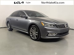 2018 Volkswagen Passat 2.0T SEL Premium Sedan