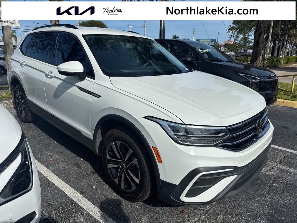 2022 Volkswagen Tiguan S's photo