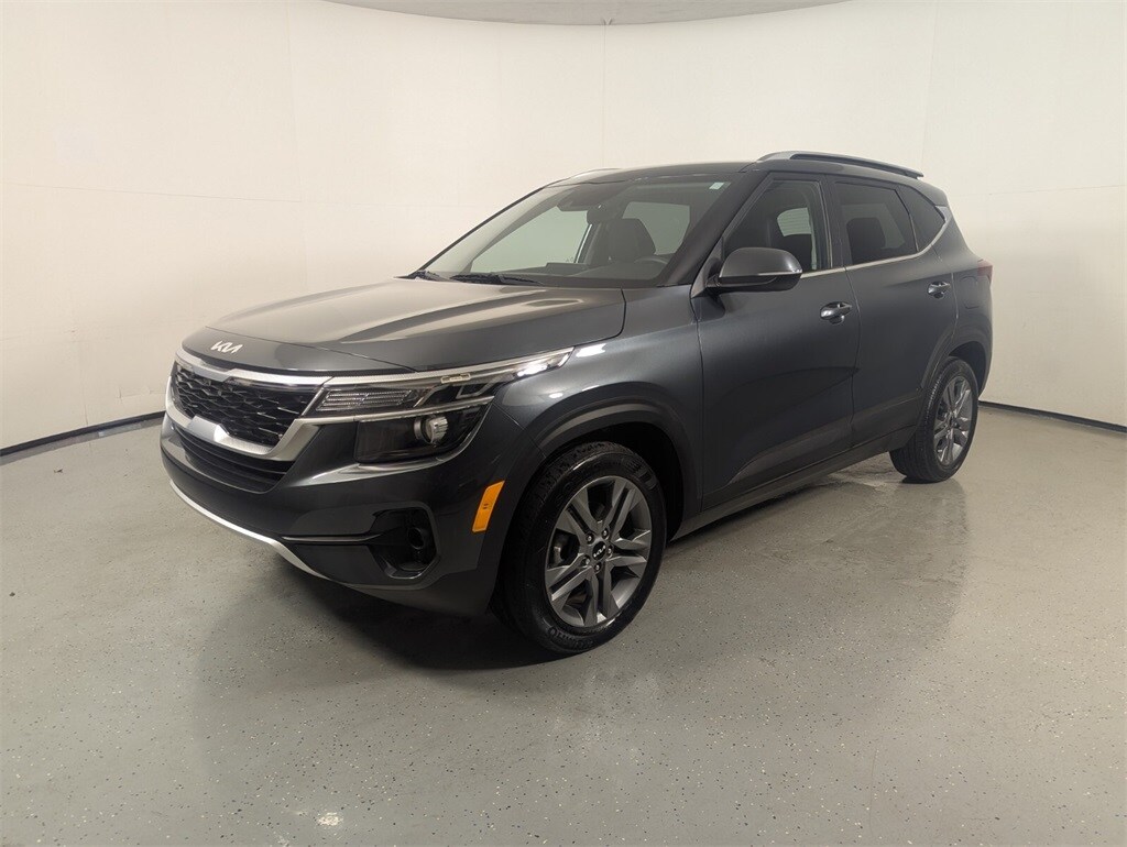 2023 Kia Seltos S photo 3