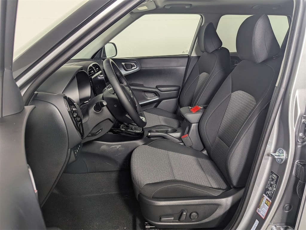 2025 Kia Soul EX photo 10