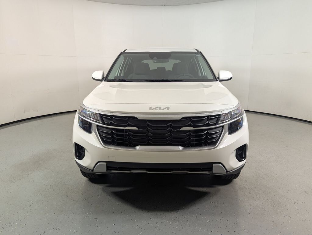 New 2026 Kia Seltos LX SUV