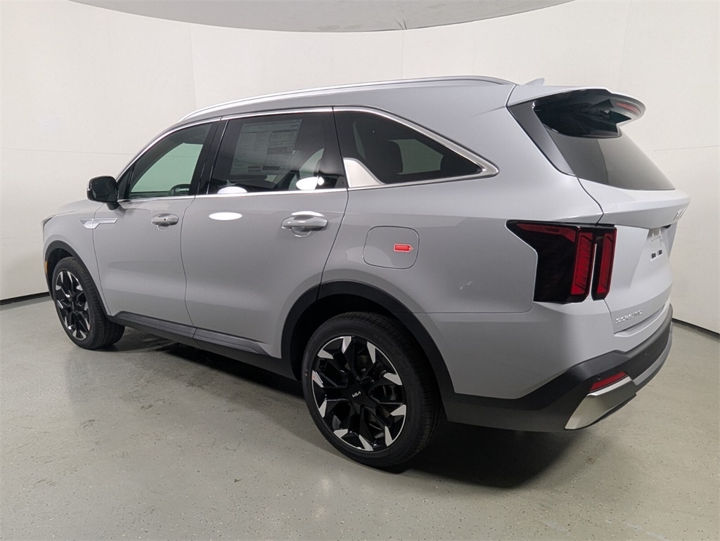 2026 Kia Sorento EX photo 4