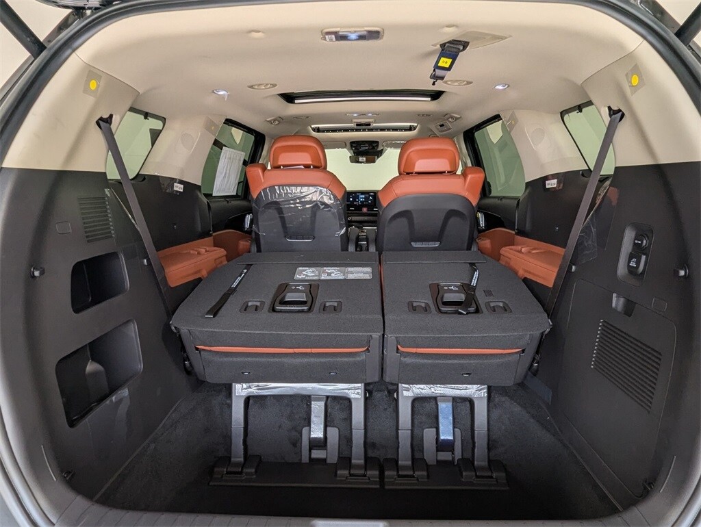 2026 Kia Carnival SX Prestige photo 29