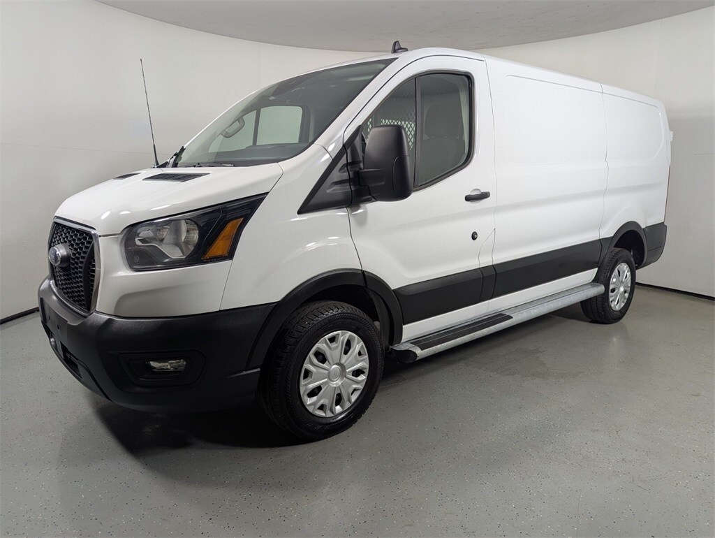 2024 Ford Transit photo 3