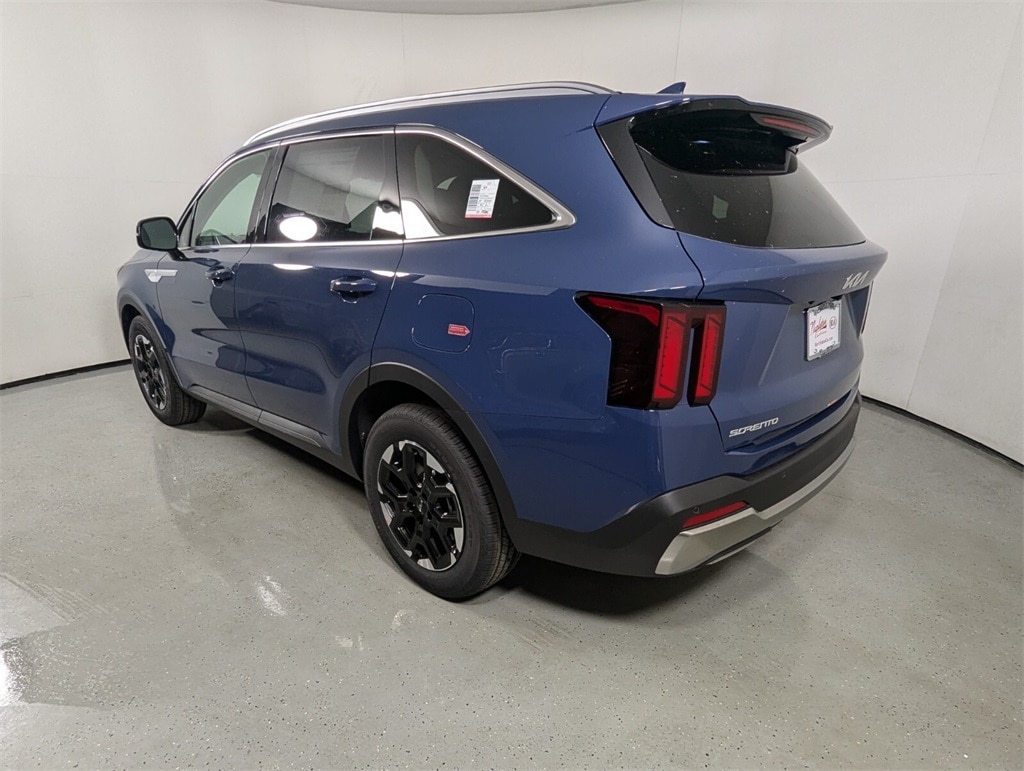 2025 Kia Sorento S photo 6